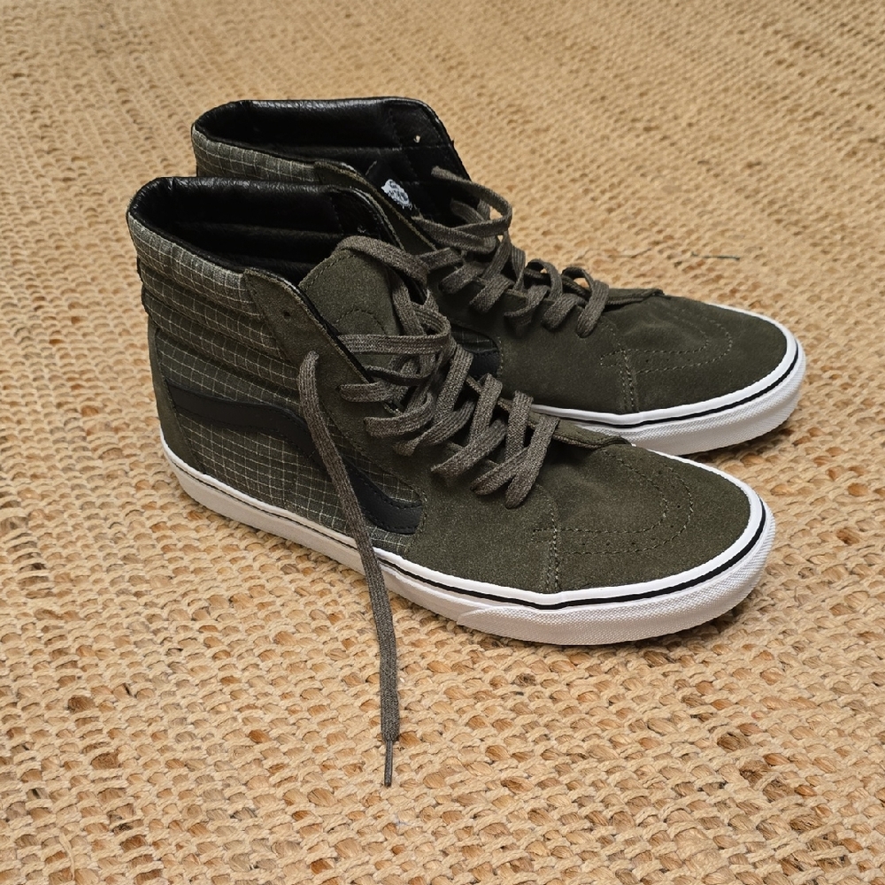 Mens Vans Green and Black Sk8-Hi  Sneakers